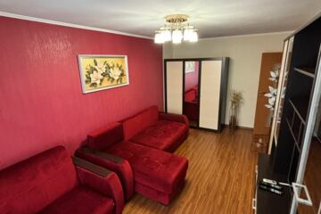 2-к квартира, 47 м², 2/5 эт.