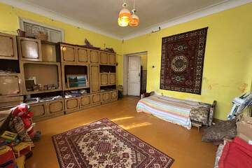 3-к квартира, 79,7 м², 2/2 эт.